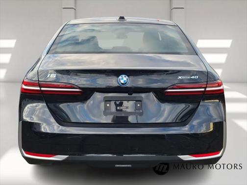 2025 BMW i5 xDrive40