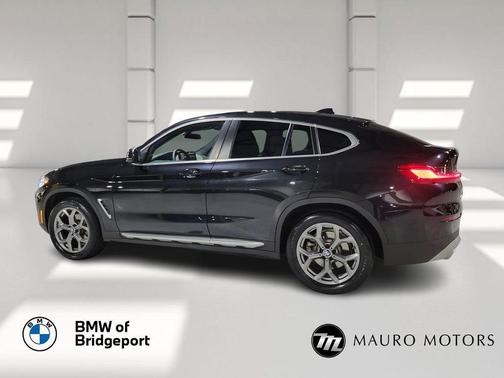 2023 BMW X4 xDrive30i