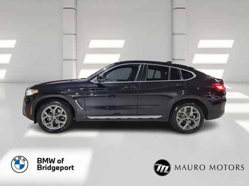 2023 BMW X4 xDrive30i