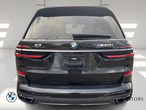 2024 BMW X7 M60i