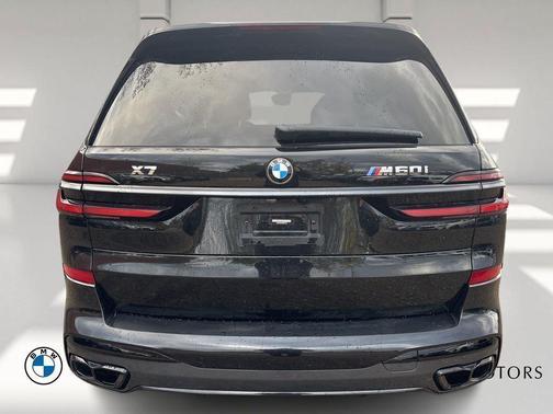 2024 BMW X7 M60i
