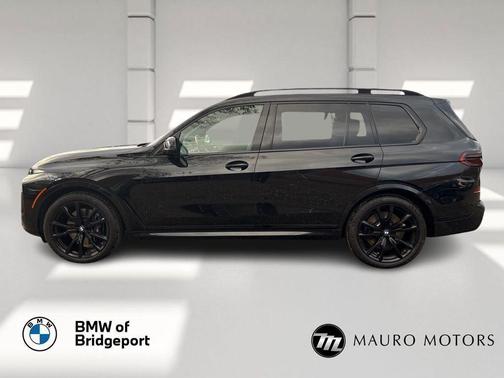 2024 BMW X7 M60i