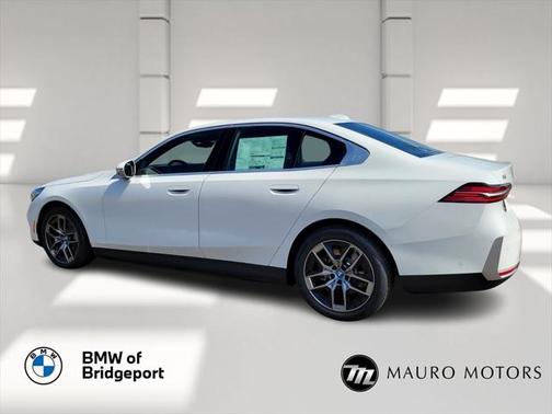 2025 BMW i5 xDrive40