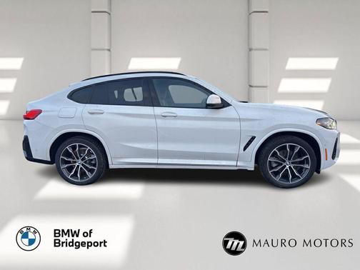 2023 BMW X4 