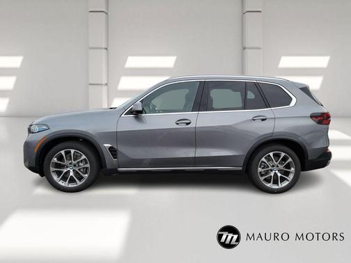 Gray 2026 BMW X5 xDrive40i