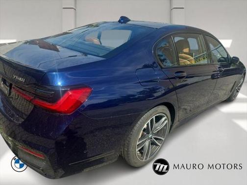 2022 BMW 750 i xDrive