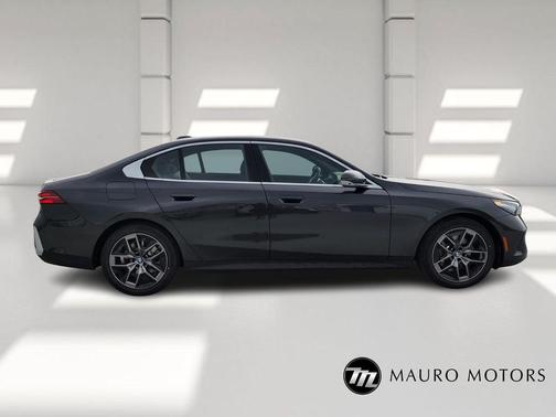 2026 BMW 530 i xDrive