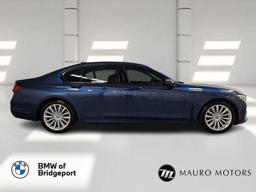 2021 BMW 740 xDrive