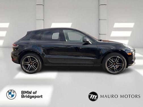 2021 Porsche Macan Base