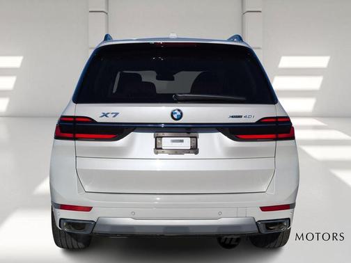 2025 BMW X7 xDrive40i