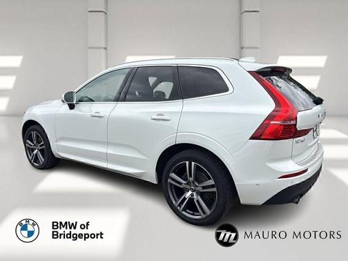 2018 Volvo XC60 T5 Momentum