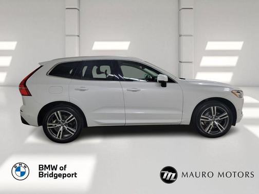 2018 Volvo XC60 T5 Momentum