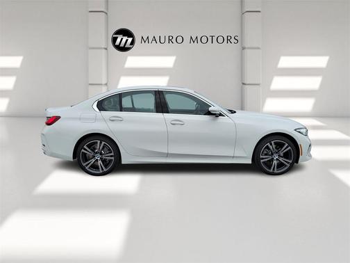 2024 BMW 330 i xDrive