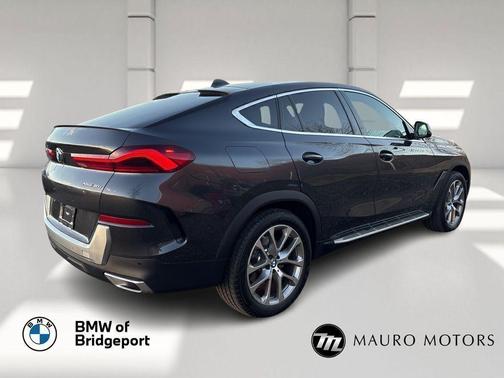 2023 BMW X6 xDrive40i