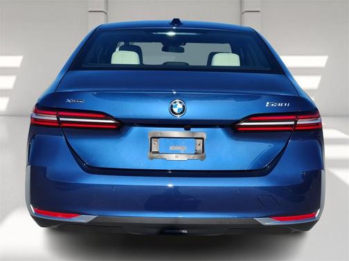 2024 BMW 530 i xDrive