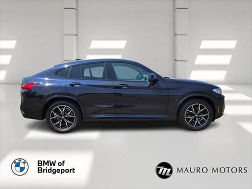 2022 BMW X4 xDrive30i