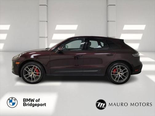 2023 Porsche Macan Base