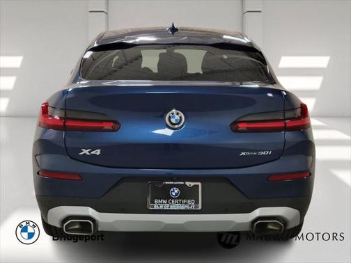 2023 BMW X4 xDrive30i