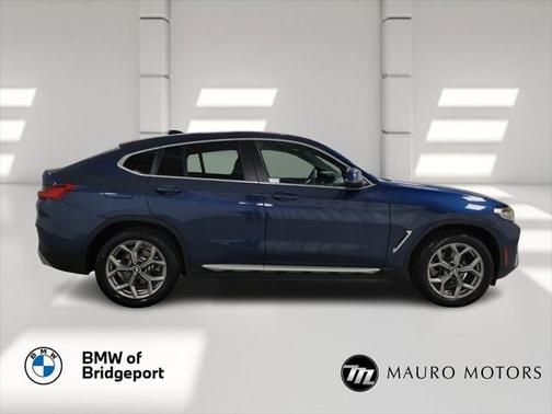 2023 BMW X4 xDrive30i