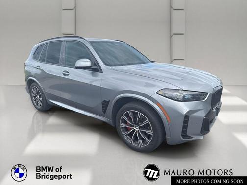 Gray 2024 BMW X5 xDrive40i