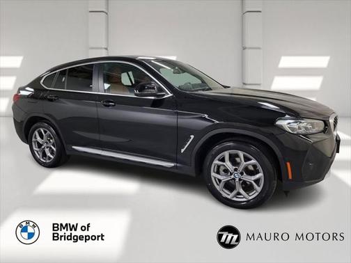 2023 BMW X4 xDrive30i