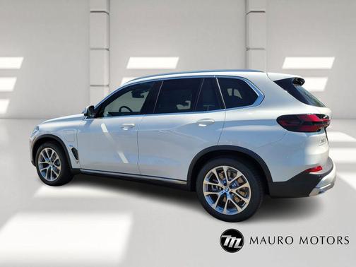 2026 BMW X5 PHEV xDrive50e