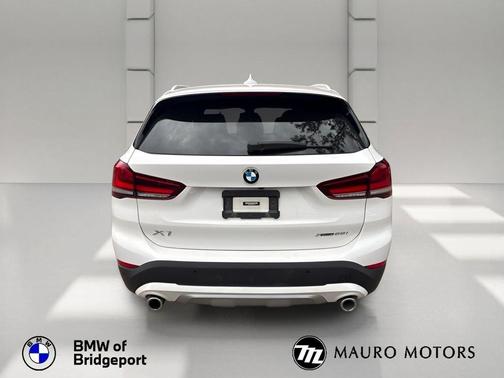 White 2022 BMW X1 xDrive28i