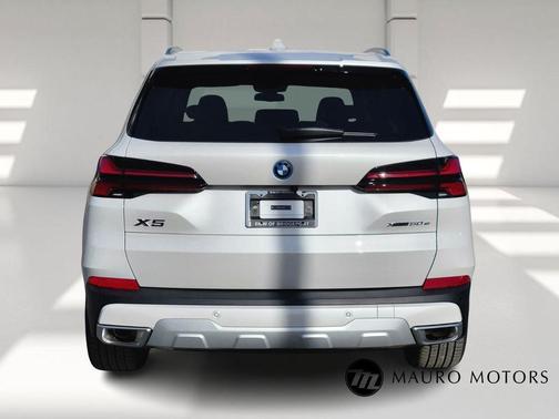 White 2026 BMW X5 PHEV xDrive50e