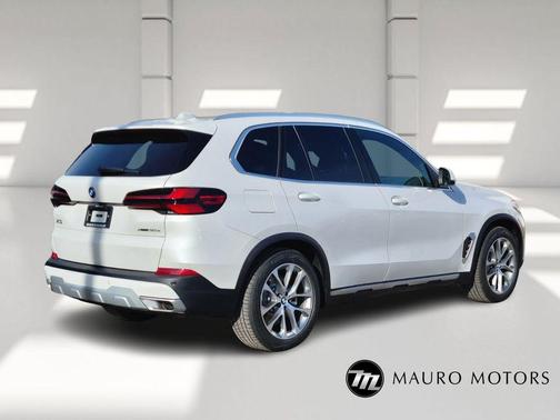 White 2026 BMW X5 PHEV xDrive50e