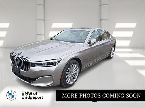 2022 BMW 740 i xDrive