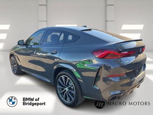 2024 BMW X6 M60i