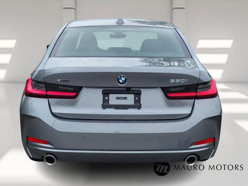 2025 BMW 330 i xDrive