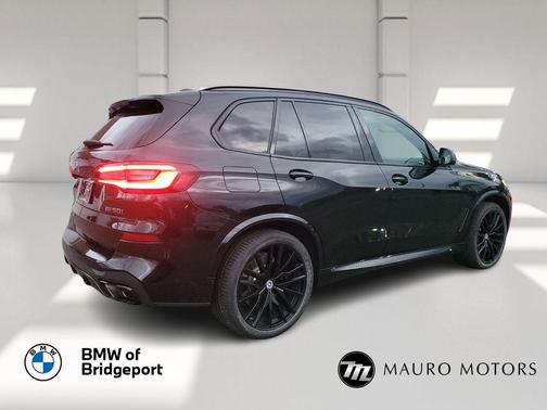 2023 BMW X5 M50i
