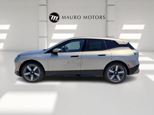2025 BMW iX xDrive50