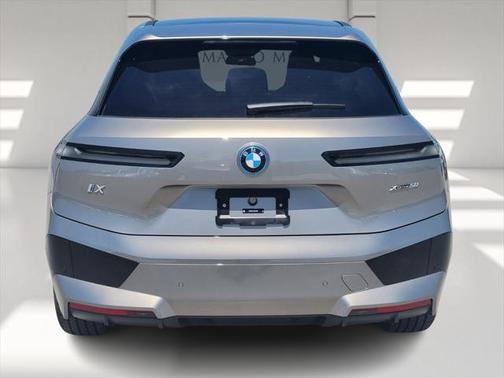 2025 BMW iX xDrive50