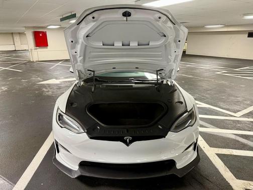 2021 Tesla Model S Plaid