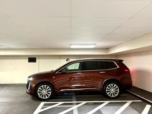 2023 Cadillac XT6 Premium Luxury AWD
