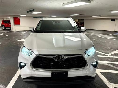 2022 Toyota Highlander Limited