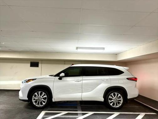 2022 Toyota Highlander Limited