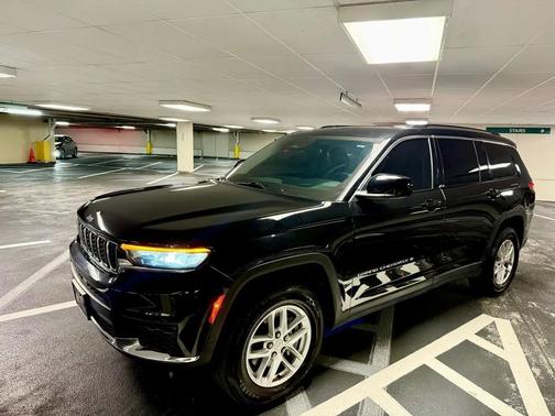 2022 Jeep Grand Cherokee L Laredo