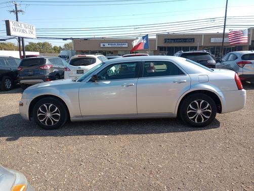 2007 Chrysler 300 Base