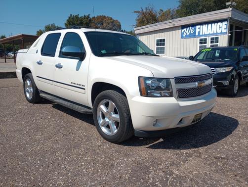2013 Chevrolet Avalanche LTZ