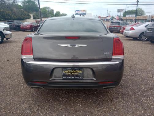 Granite Crystal Metallic Clearcoat 2015 Chrysler 300 Limited