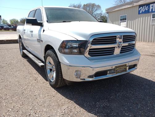 Bright White Clearcoat 2014 RAM 1500 Big Horn