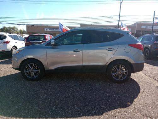 2015 Hyundai TUCSON SE