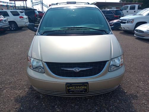 2001 Chrysler Town & Country LX