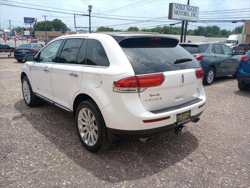 2013 Lincoln MKX Base