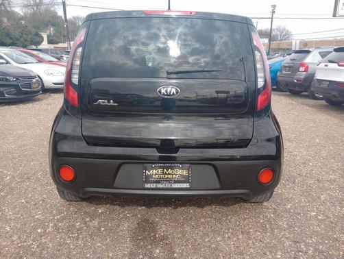 2018 Kia Soul Base