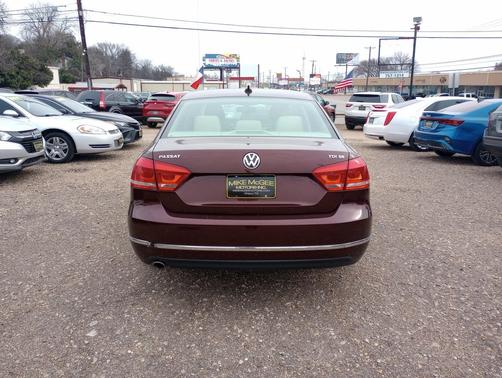 2014 Volkswagen Passat 2.0L TDI DSG SE w/Sunroof