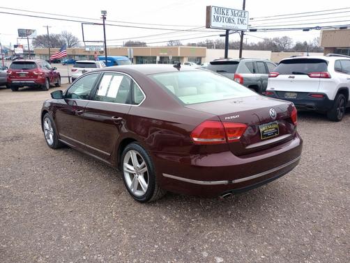 2014 Volkswagen Passat 2.0L TDI DSG SE w/Sunroof